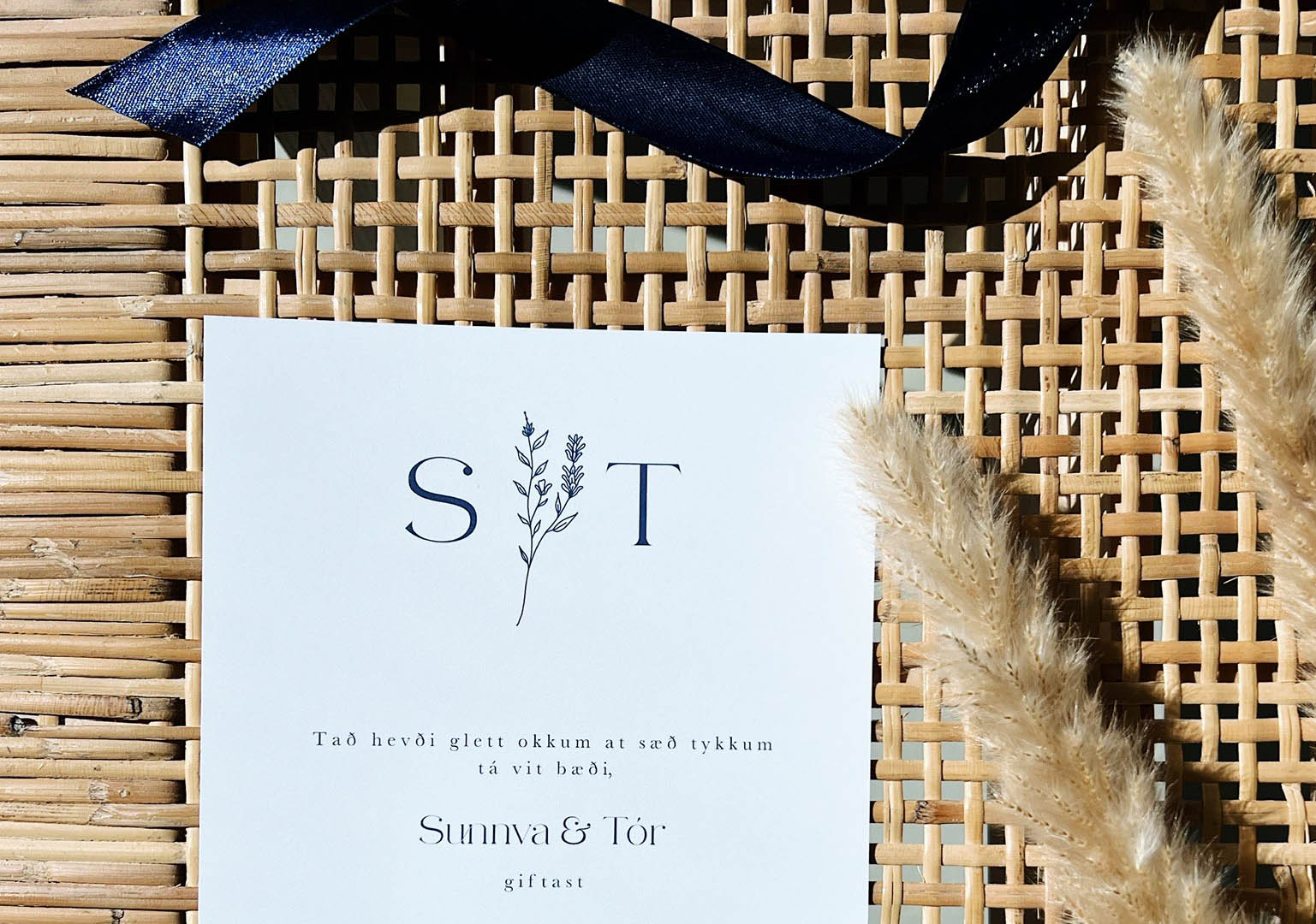 INNBJÓÐINGAR TIL BRÚDLEYP